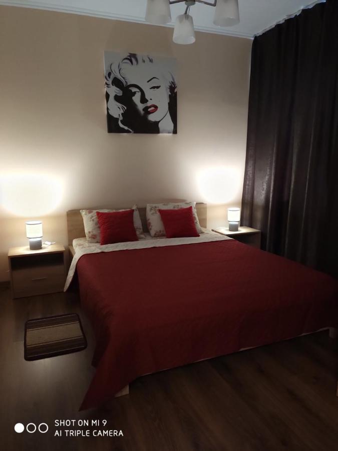 Apartments Domovik Мостова 5 Кв 37 Mukatschewo Exterior foto
