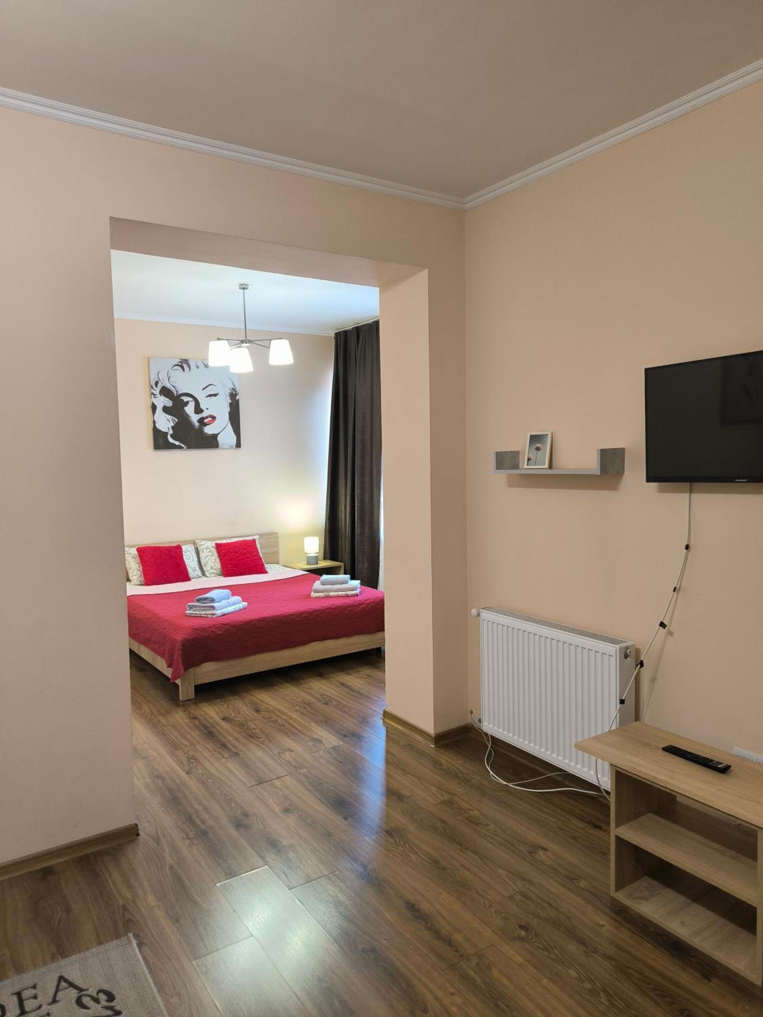 Apartments Domovik Мостова 5 Кв 37 Mukatschewo Exterior foto